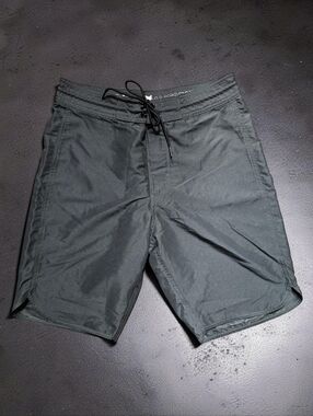 Old Navy Men's Black Board Shorts with Drawstring. Size 29.